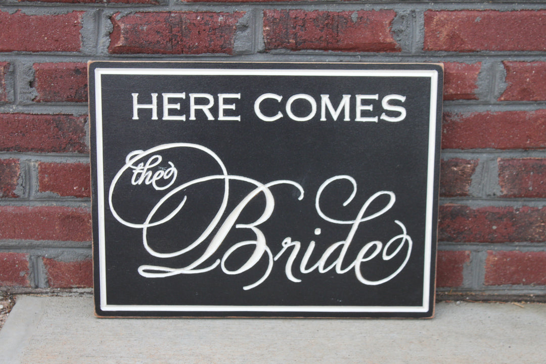 Here Comes the Bride Painted Wooden Wedding Sign (W-028a)