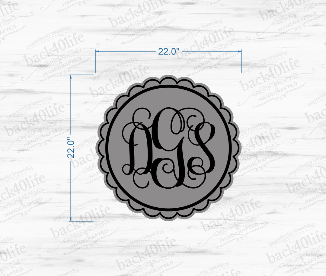 Scallop Circle - Wooden Monogrammed Sign (M-004)